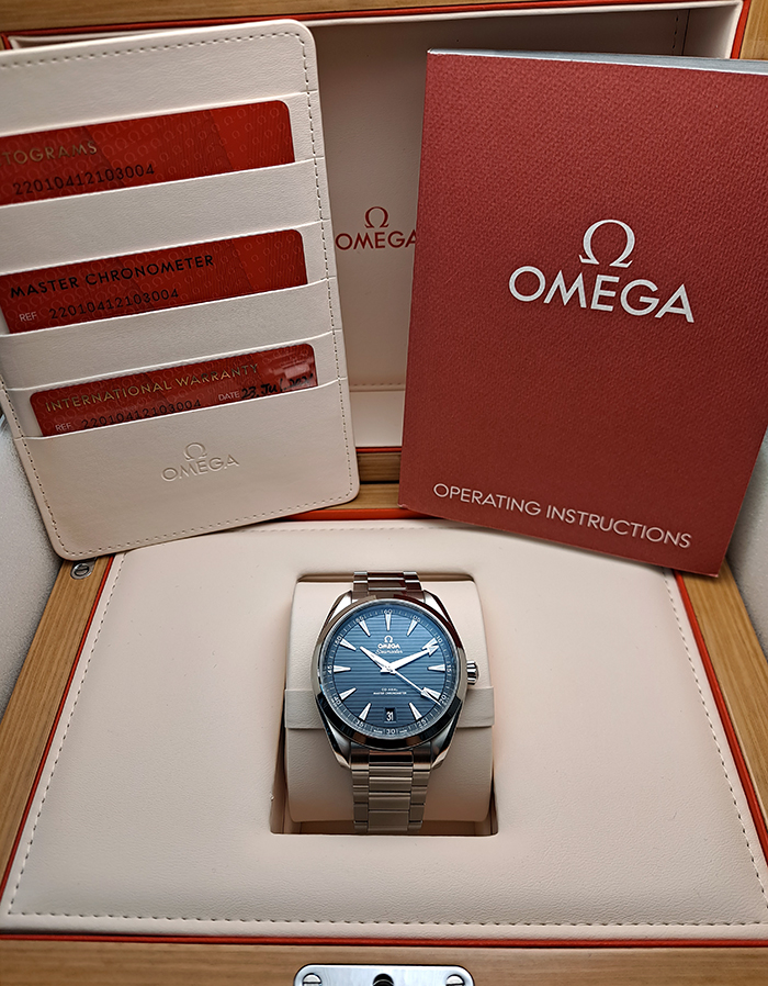 Omega Seamaster Aqua Terra 150M Co-Axial Master Chronometer Ref. 220.10.41.21.03.004